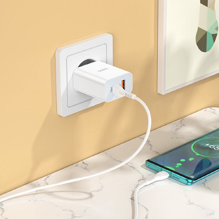 Сетевой адаптер hoco C97A PD20W+QC3.0 charger (EU) - White купить оптом купить оптом