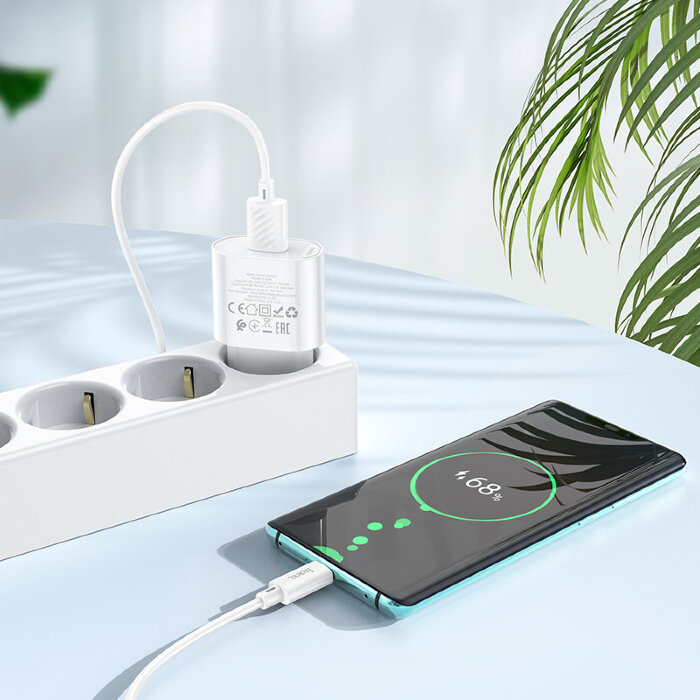 Зарядка Hoco C109A Fighter single port QC3.0 charger set(Type-C)(EU) - White купить оптом купить оптом